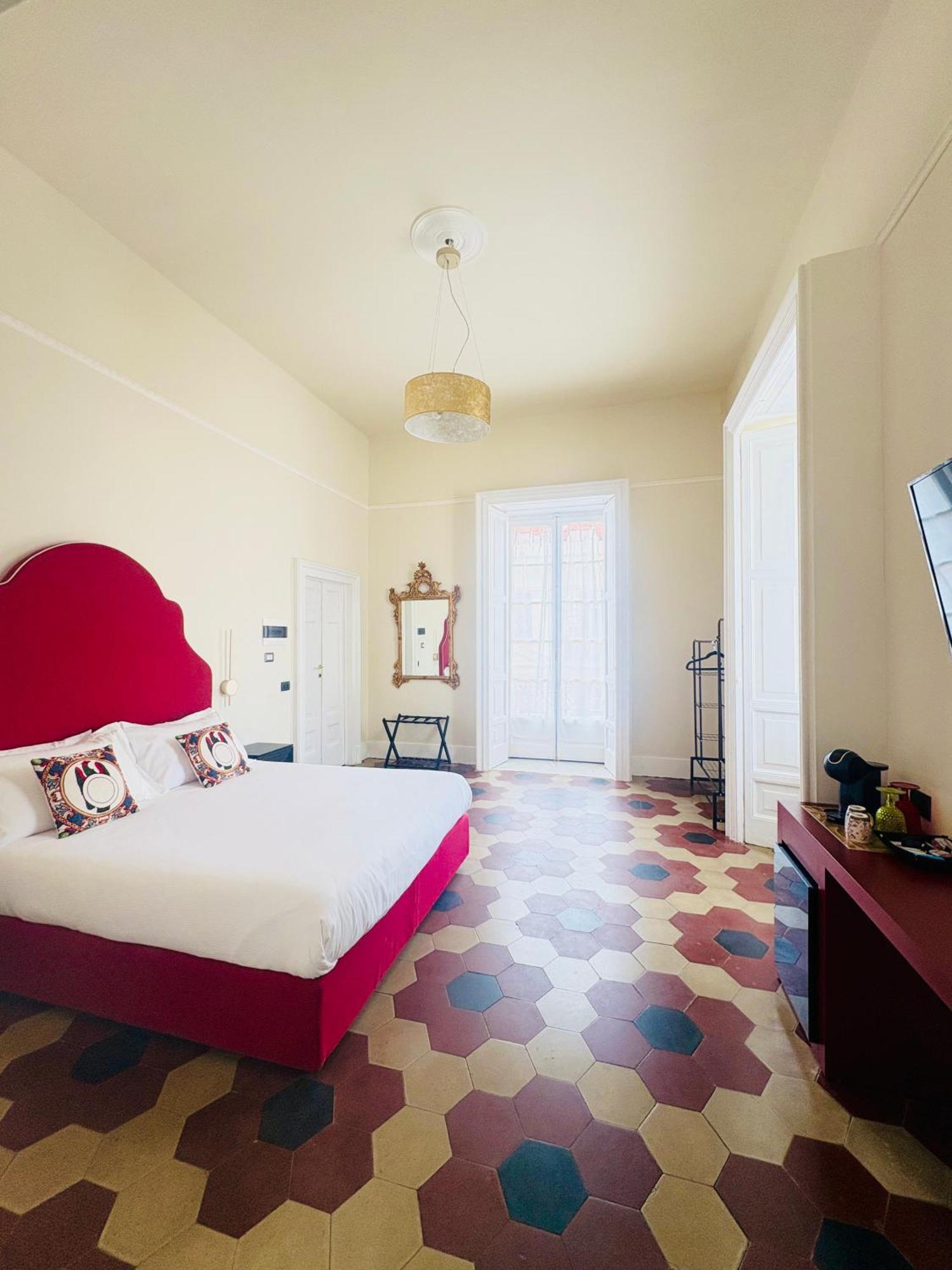 Voglia 'E Turna Hotel เนเปิลส์ ภายนอก รูปภาพ
